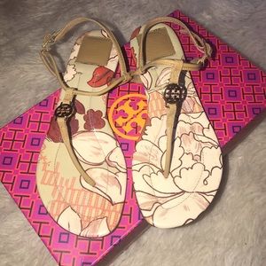 Tory Burch Shoes - Tory Burch Emmy Thong Sandals Size 7 Sand Tory Burch Shoes - Tory Burch Emmy Thong Sandals Size 7 Sand